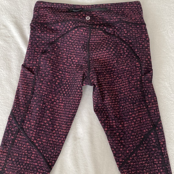 Lululemon Size 6 leggings - Picture 7 of 8